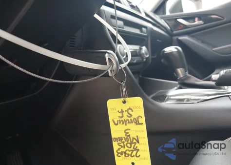 2015 Mazda Mazda3 I Grand Touring z USA, uszkodzony, nr VIN 3MZBM1M79FM186019